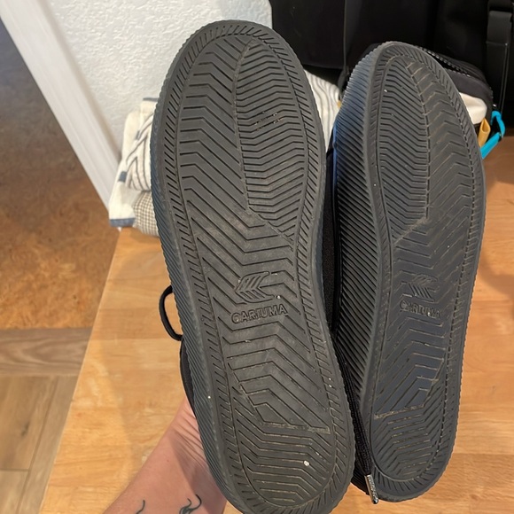 Cariuma All Black Canvas High Sneaker - Picture 9 of 10